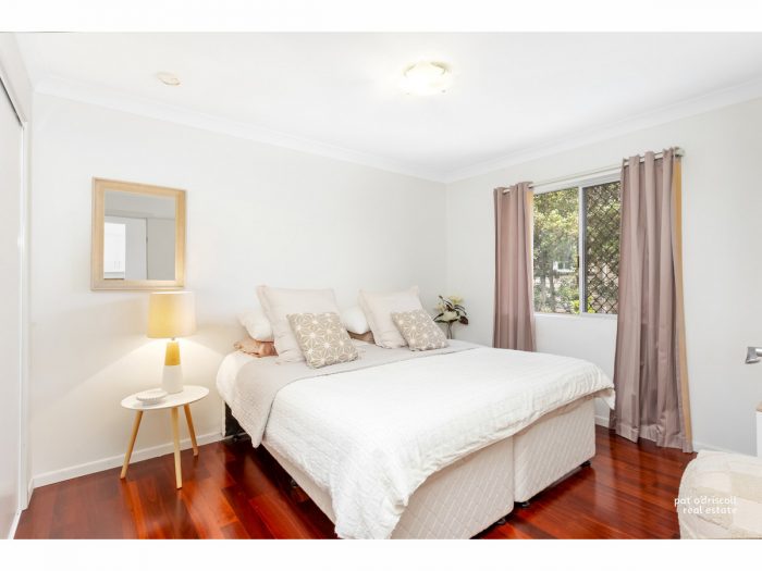 6/223 Denham St The Range QLD 4700 Australia