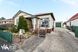6 Tregear St Moonah TAS 7009 Australia