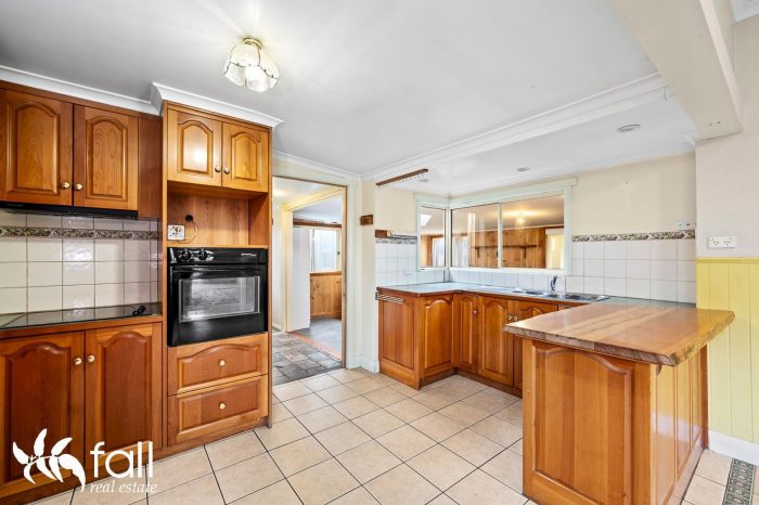 6 Tregear St Moonah TAS 7009 Australia