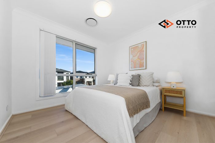 54 Galara St Austral NSW 2179 Australia