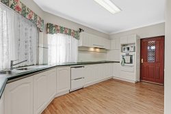 414 Marine Terrace Geographe WA 6280 Australia