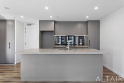 Unit 613/49 Furzer St Phillip ACT 2606 Australia
