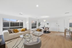 31 Goodison Parade Marsden Park NSW 2765 Australia