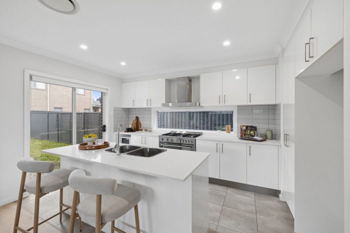 31 Goodison Parade Marsden Park NSW 2765 Australia