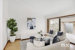 5 Highview Dr Farmborough Heights NSW 2526 Australia