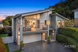 5 James Dunlop Cl Kincumber NSW 2251 Australia