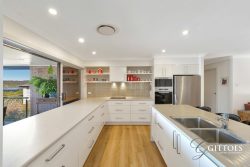 5 James Dunlop Cl Kincumber NSW 2251 Australia