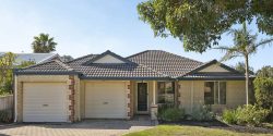 1/54 Justinian St Palmyra WA 6157 Australia