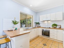 63 Karamea Ave Springfield QLD 4300 Australia