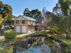 40 Ferntree Rd Eaglehawk Neck TAS 7179 Australia