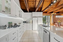 40 Ferntree Rd Eaglehawk Neck TAS 7179 Australia