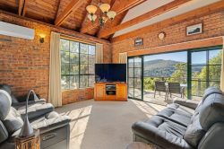 40 Ferntree Rd Eaglehawk Neck TAS 7179 Australia