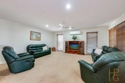59 Lakeview Dr Bundaberg North QLD 4670 Australia
