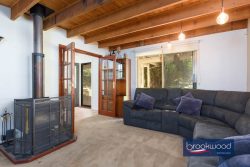 1530 Walker St Mundaring WA 6073 Australia