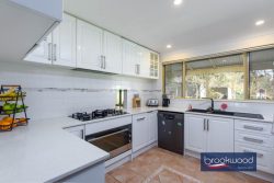 1530 Walker St Mundaring WA 6073 Australia