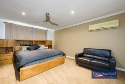 1530 Walker St Mundaring WA 6073 Australia