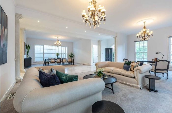 52 Wattletree Rd Armadale VIC 3143 Australia