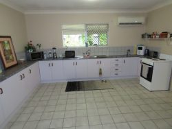 96 Maple Dr Andergrove QLD 4740 Australia