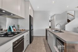 29 Molesworth Dr Mulgrave VIC 3170 Australia