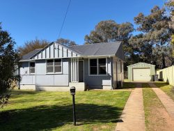 35 Nelson St Coonabarabran NSW 2357 Australia