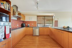 10 Owenia Cct Bilambil Heights NSW 2486 Australia