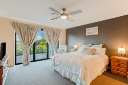 10 Owenia Cct Bilambil Heights NSW 2486 Australia