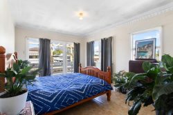 405 Oxley Ave Redcliffe QLD 4020 Australia