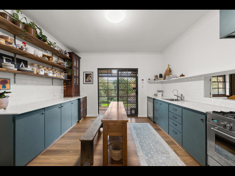15 Peet Rd Roleystone WA 6111 Australia