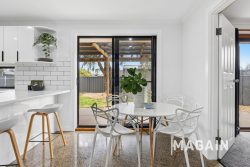 2 Pilot Cres Seaford SA 5169 Australia
