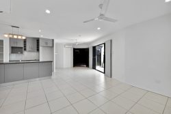 11 Lancaster Way Ooralea QLD 4740 Australia