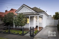 8 Queensville St Kingsville VIC 3012 Australia