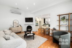 8 Queensville St Kingsville VIC 3012 Australia