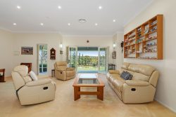 101 Pacific Hwy Mount White NSW 2250 Australia