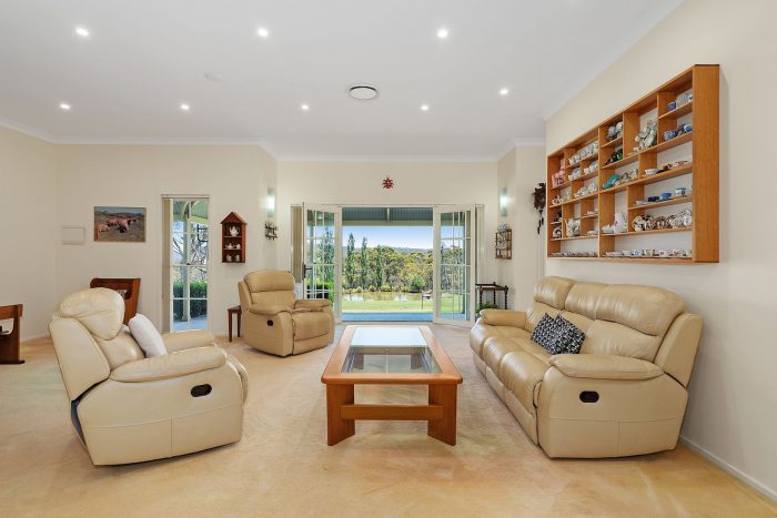 101 Pacific Hwy Mount White NSW 2250 Australia