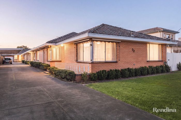 Unit 2/22 Ardmillan Rd Moonee Ponds VIC 3039 Australia