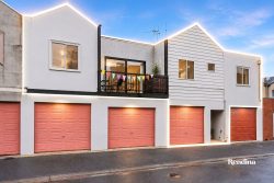 55 Francis Ln Kensington VIC 3031 Australia