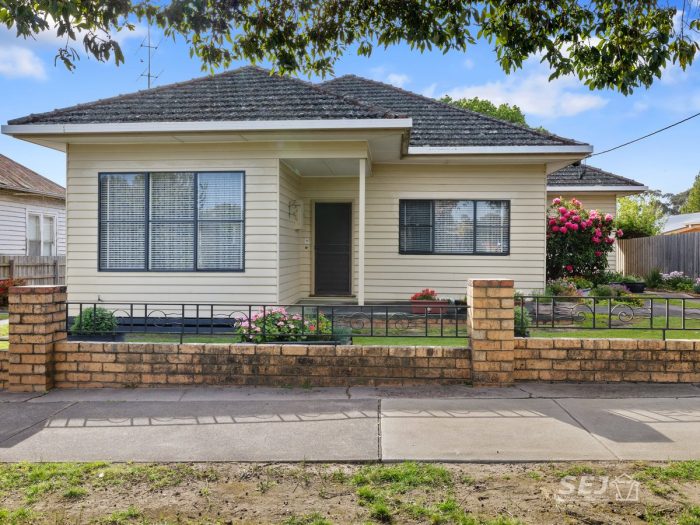 37 Roughead St Leongatha VIC 3953 Australia