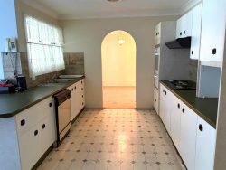 4 Rundle St Coonabarabran NSW 2357 Australia