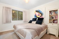 27 Somerset Cres Mansfield VIC 3722 Australia