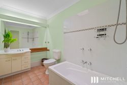 13/15 Monet St Coombabah QLD 4216 Australia