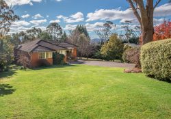 207 Oxley Dr Mittagong NSW 2575 Australia