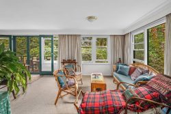 1045 Old Hume Hwy Alpine NSW 2575 Australia