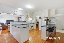 5 Sutherland Ave Semaphore Park SA 5019 Australia