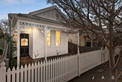 10 Thomson St Seddon VIC 3011 Australia