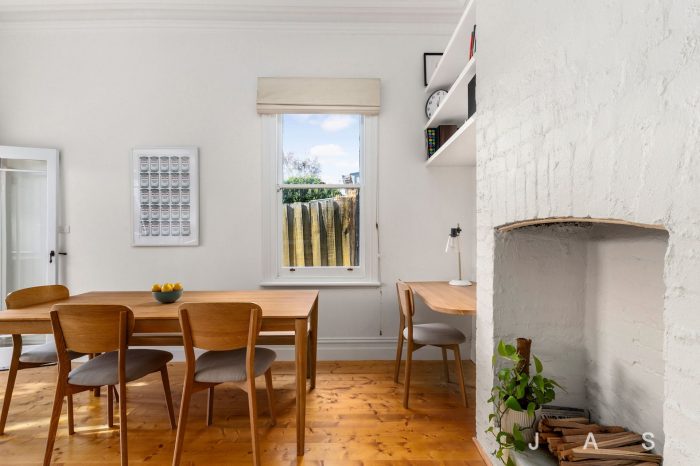 10 Thomson St Seddon VIC 3011 Australia