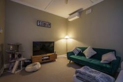 719 Young St Albury NSW 2640 Australia