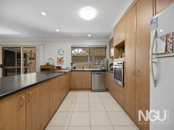 3 Ivanhoe Pl Brassall QLD 4305 Australia
