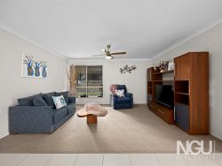 3 Ivanhoe Pl Brassall QLD 4305 Australia