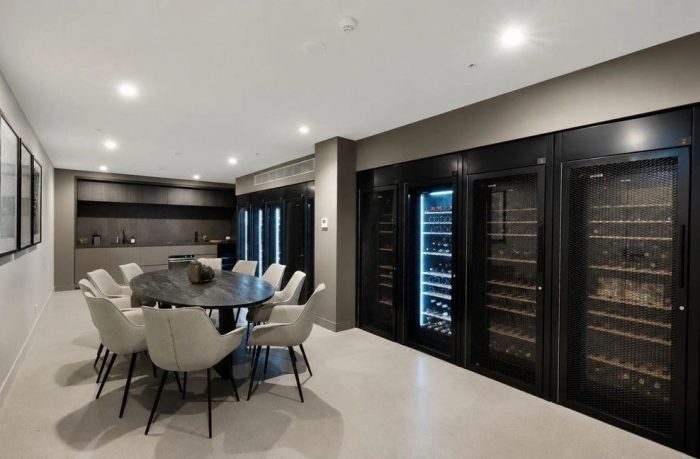 1109/112 Adderley St West Melbourne VIC 3003 Australia