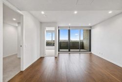 1109/112 Adderley St West Melbourne VIC 3003 Australia